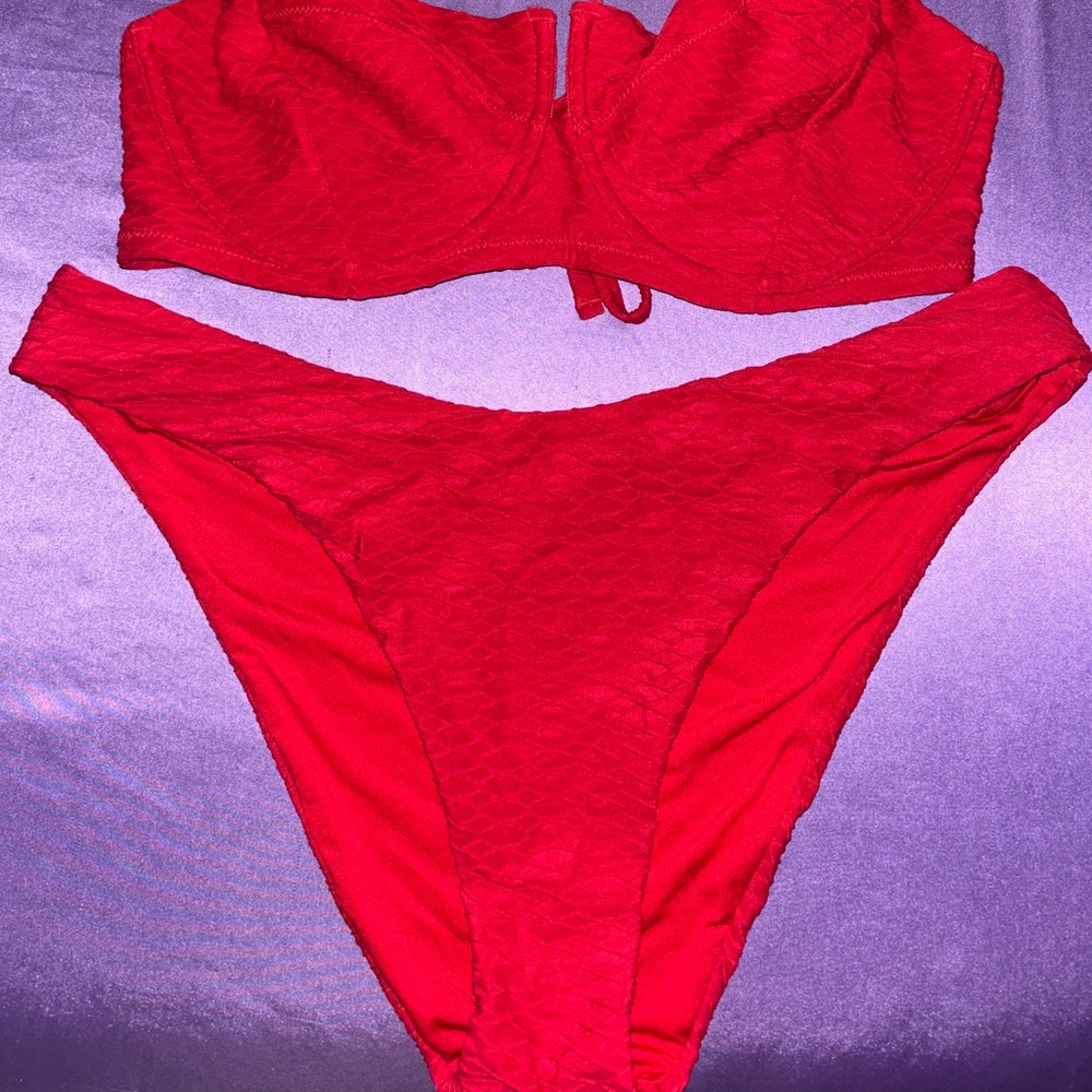 VICTORIA SECRET RED CHEEKY BIKINI BOTTOMS XL WORN ONCE